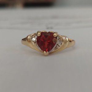 Vintage Garnet Heart Ring